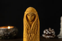 Load image into Gallery viewer, frigg statue