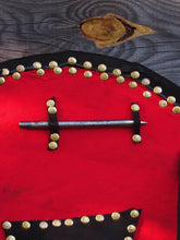 Load image into Gallery viewer, Scottish Battle Target Shield with spike