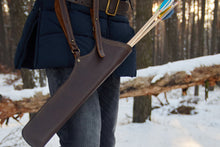 Load image into Gallery viewer, Traditional Archery leather quiver, arrow leather quiver, belt arrow quiver, traditional archery quiver, arrow holder