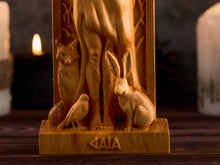 Load image into Gallery viewer, gaia statue