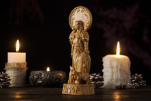 Load image into Gallery viewer, freyja norse statue