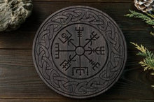 Load image into Gallery viewer, Vegvisir Norse paganism 7 inch altar board, Wooden altar board