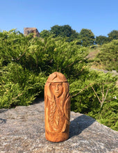 Load image into Gallery viewer, frigg goddess