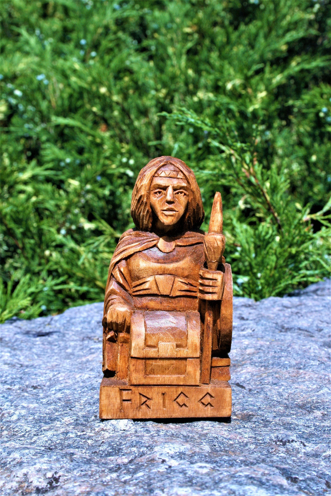 Frigg statue