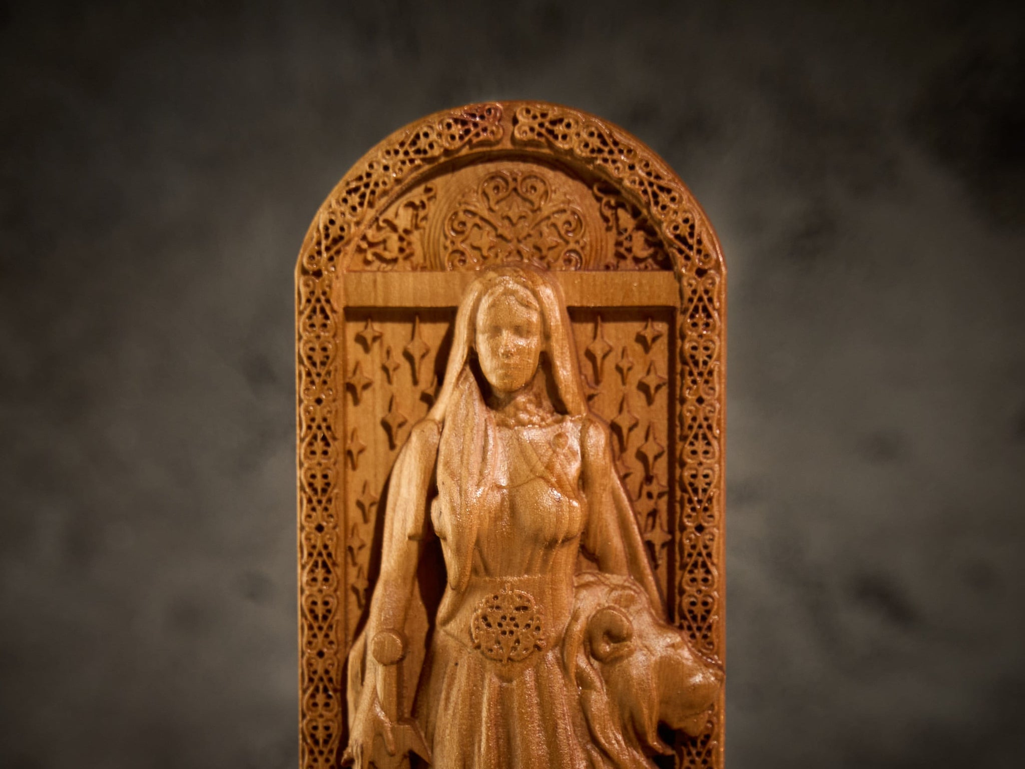 Al Uzza Arabian Goddess – Medieval Godsends: Viking Axes, Archery