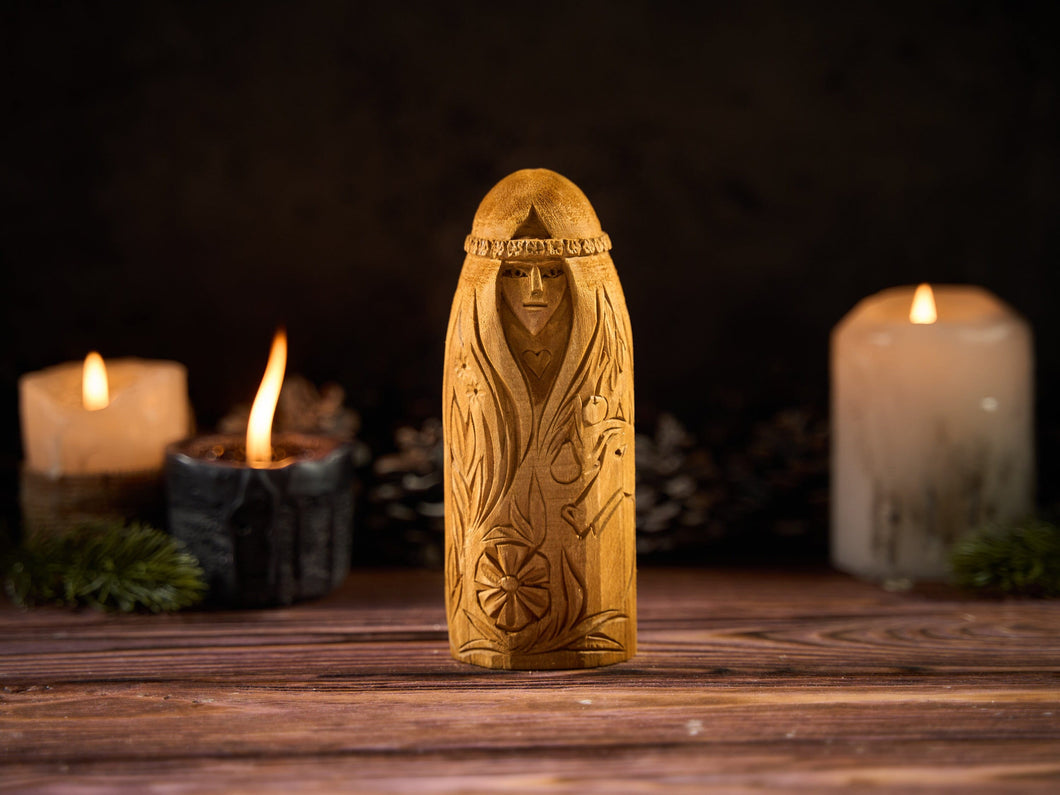 Aine Celtic Goddess statue