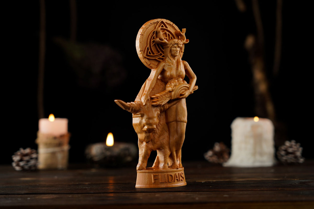 Flidais Celtic Goddess – Medieval Godsends: Viking Axes, Archery, Norse ...