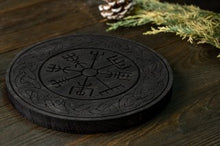 Load image into Gallery viewer, Vegvisir Norse paganism 7 inch altar board, Wooden altar board
